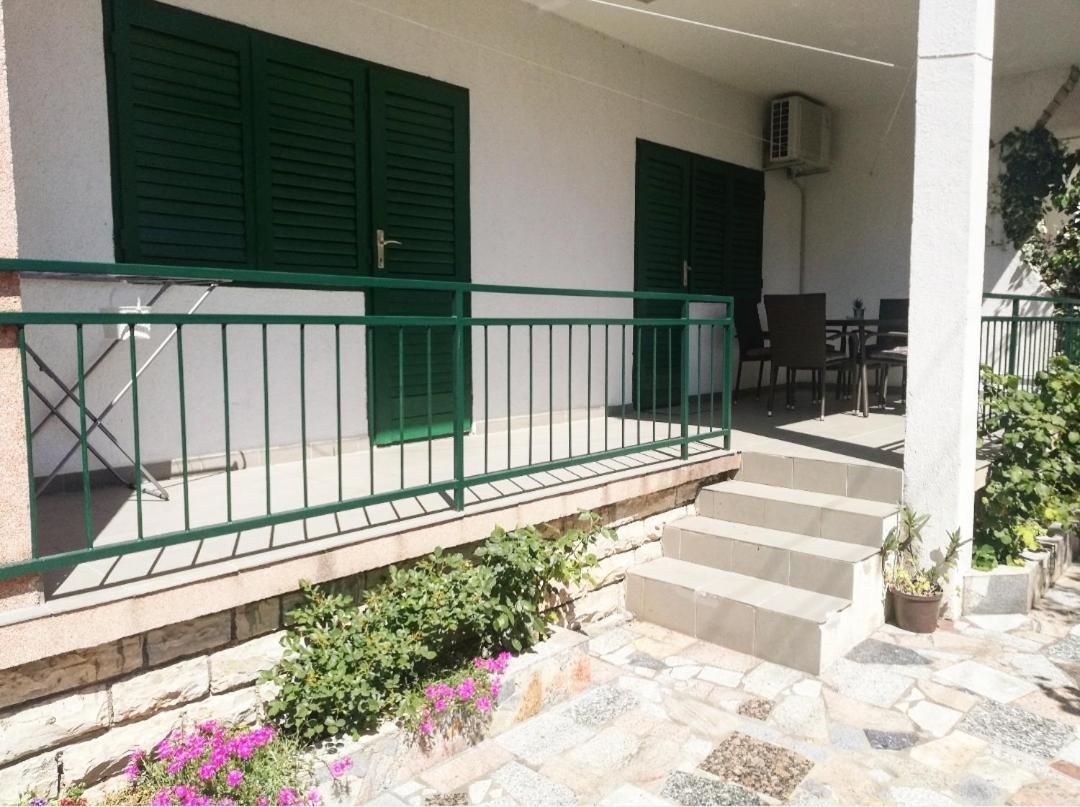 Mala Kuca Apartment Vodice Ngoại thất bức ảnh