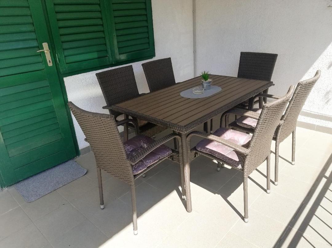 Mala Kuca Apartment Vodice Ngoại thất bức ảnh