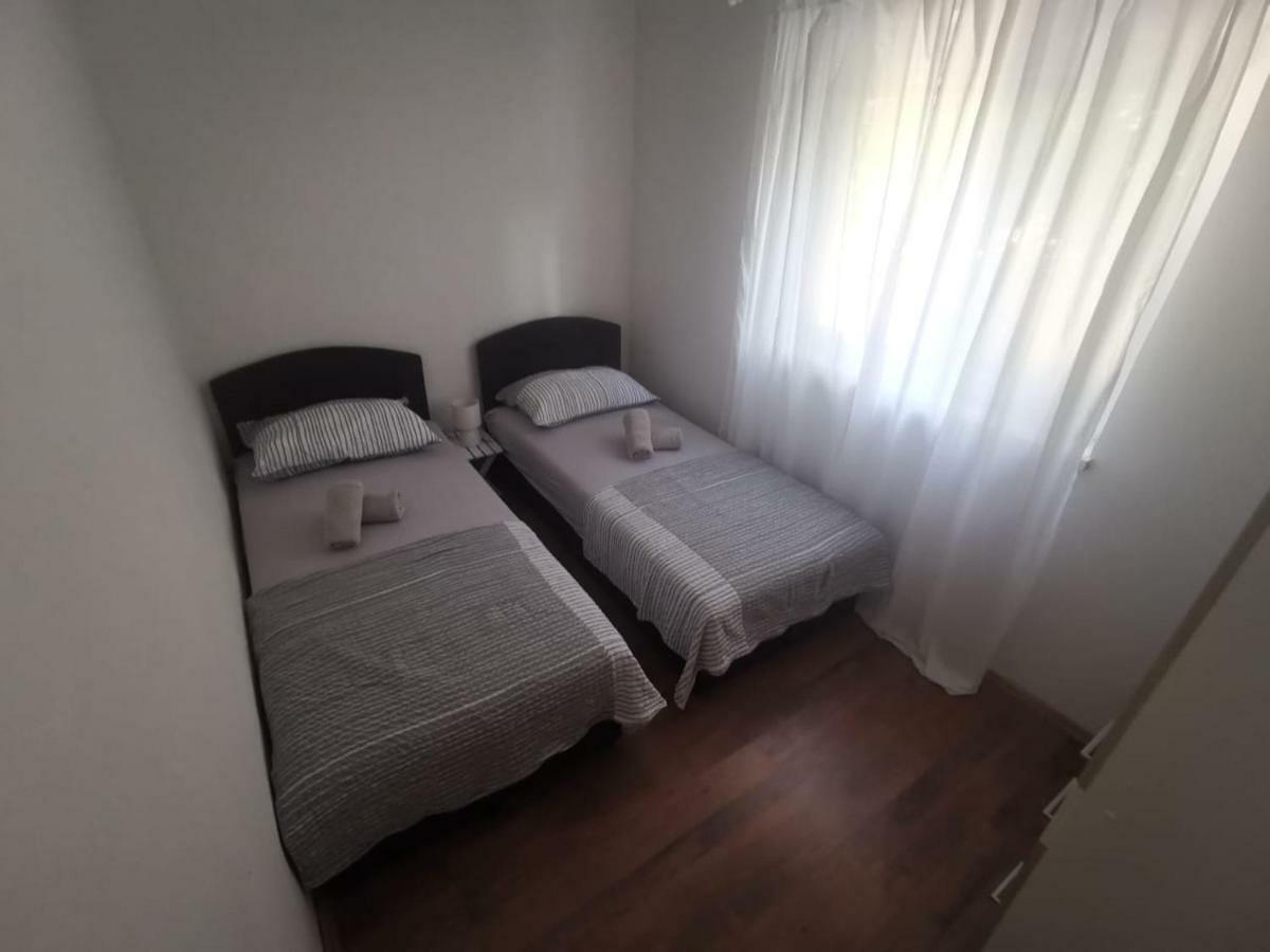 Mala Kuca Apartment Vodice Ngoại thất bức ảnh