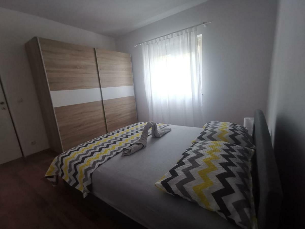 Mala Kuca Apartment Vodice Ngoại thất bức ảnh